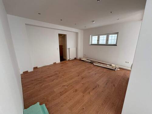 Schlafzimmer - 2 Zimmer Etagenwohnung in Frankfurt am Main