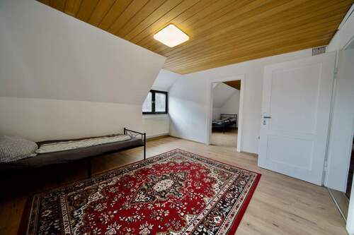 Schlafzimmer DG - 