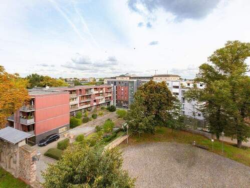 Ansicht des Objektes und Innenhof - 