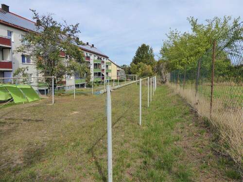 Hinterhof - Mit einem Monat kaltmietfrei in den Frühling starten.