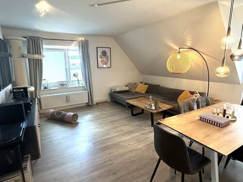  Wohnen - Etagenwohnung mit 98,00 m&sup2; in Celle / Westercelle zur Miete