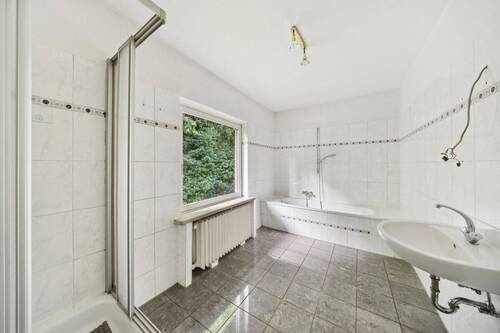 Badezimmer im Erdgeschoss - 