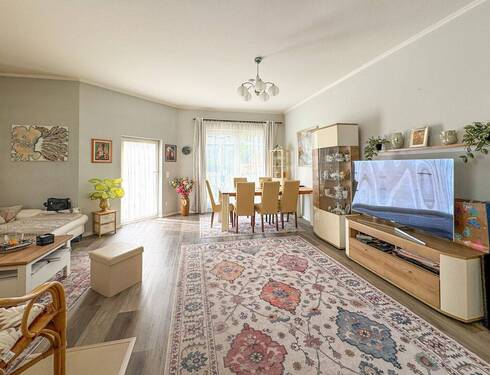 Wohn-Esszimmer - 2 Zimmer Etagenwohnung zum Kaufen in Berlin / Biesdorf