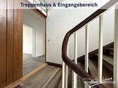 Eingangsbereich und Treppenhaus - 4 Zimmer Etagenwohnung zur Miete in Bad Dürrenberg