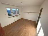 Kinderzimmer/Küchenanschlüsse vorhanden - 