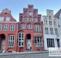 Liebhaberstücke im Herzen von Lübeck Zwei Wohn- und Geschäftshäuser inmitten der Lübecker Altstadt