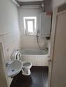 Tageslichtbad mit Badewanne
- 