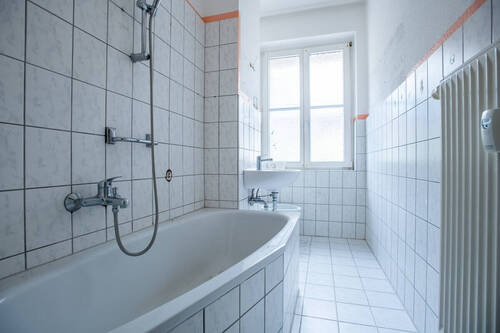 Bad - 3 Zimmer Etagenwohnung in Berlin