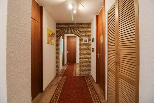 Flur zu den Schlafzimmern - 