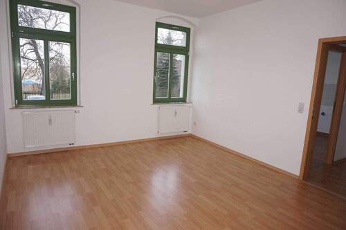 Wohnzimmer - 2 Zimmer Etagenwohnung zur Miete in Chemnitz