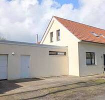 Großzügiges WOHNEN auf 190 qm plus 50 qm Einliegerwohnung ! - Oldenburg Tweelbäke