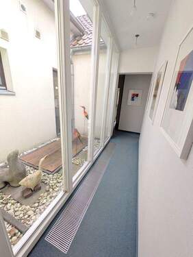 Flur, kleiner Innenhof EG - 