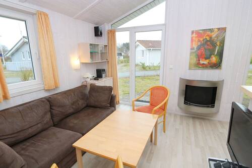 Wohnbereich - Mehrfamilienhaus, Wohnhaus mit 40,00 m² in Grömitz / Lensterstrand zum Kaufen