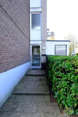 Eingang - 5 Zimmer Etagenwohnung in Solingen