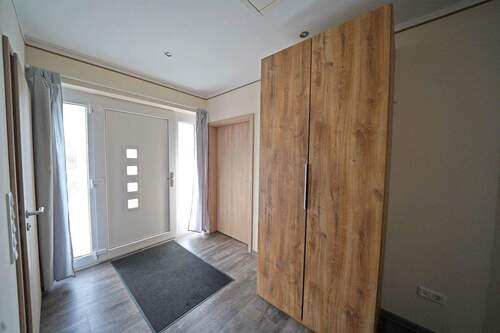 Eingang - 3 Zimmer Bungalow zur Miete in Uplengen