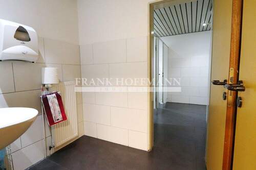 M0877 EG - Umkleide Herren 1.3 - 