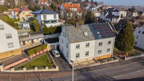 Gesamtansicht - 1 Zimmer Mehrfamilienhaus, Wohnhaus zum Kaufen in Elz