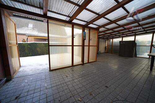 überdachte Terrasse - 