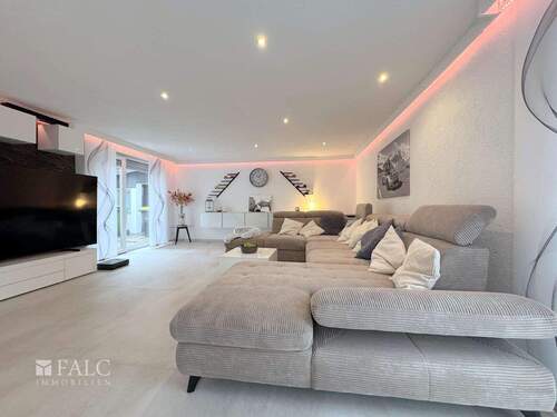 Wohnzimmer 3 - Doppelhaushälfte mit 147,00 m&sup2; in Hennef (Sieg) zum Kaufen