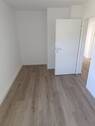 Kinderzimmer/ Büro - 