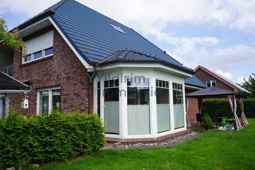 Ansicht - Großzügiges Einfamilienhaus in Cuxhaven-Groden - 7 Zimmer, schöner Garten & Doppelgarage