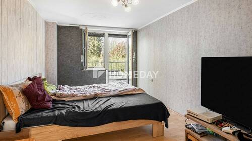 1. OG Schlafzimmer 1 1 - 