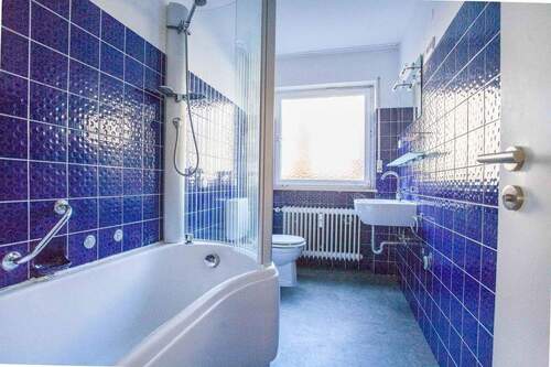 Badezimmer - Etagenwohnung mit 63,40 m&sup2; in Erlangen zum Kaufen