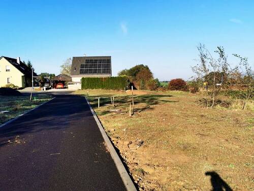 Medien liegen bereits in den Parzellen - Grundstück in Struppen