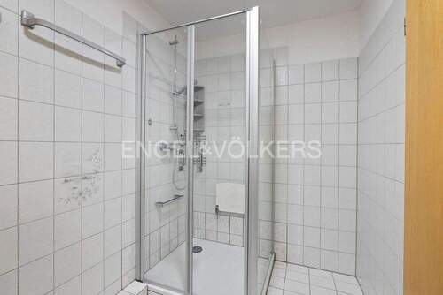 Badezimmer im 1. Obergeschoss - 