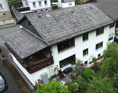 Außenbild hinten - 7 Zimmer Einfamilienhaus in Dillenburg