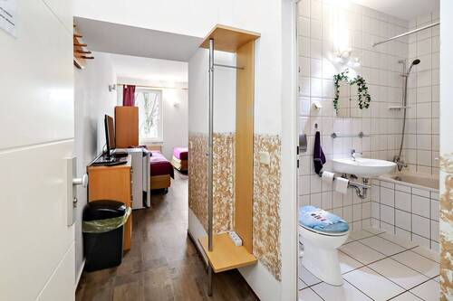 Zimmer 7 - 