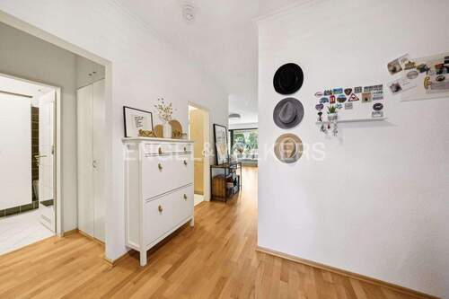 Flur - 2 Zimmer Etagenwohnung in Hamburg