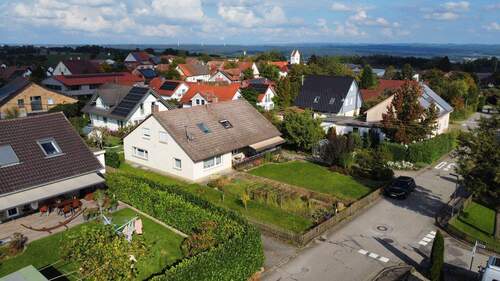 Bild 1 - Großzügiges Wohnhaus mit sonnigem Garten und viel Raum für neue Ideen