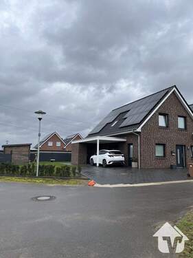 Ansicht 1 - Großzügige Haushälfte als Erstbezug...