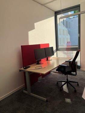 Bild 1 - Modernes 15m² Büro: komplett möbliert, WLAN, Kaffee & Reinigung inklusive