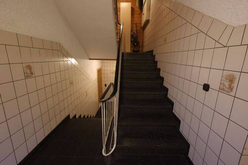 Hausflur - 3 Zimmer Etagenwohnung zum Kaufen in Essen