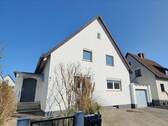Ansicht - Schön renoviertes Einfamilienhaus mit Einliegerwohnung in Rödental