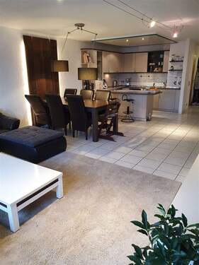 Einbauküche - 4 Zimmer Etagenwohnung zur Miete in Pforzheim