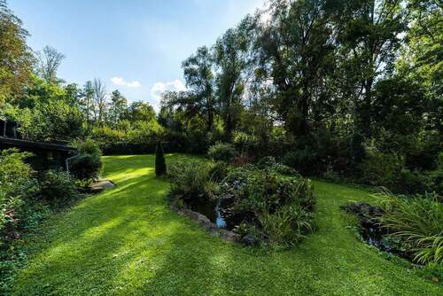 parkähnliche Gartenanlage - 