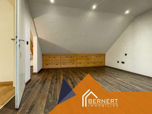 Schlafzimmer OG rechts - 