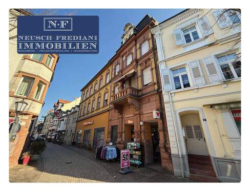 Solides Renditeobjekt - RESERVIERT wegen KAUFZUSAGE! Wohn- und Geschäftshaus mit 15 Wohnungen und Top-Gewerbemieter im Zentrum von Lahr zu verkaufen