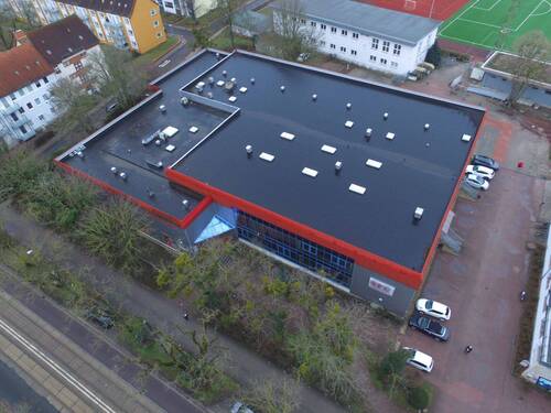 Drohnenaufnahme Draufsicht - Sichtlage trifft Vielfalt - Attraktive Gewerbeimmobilie für Ihre Nutzungskonzepte