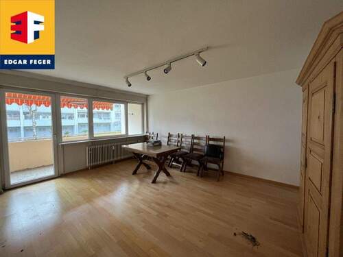 Wohnzimmer - Etagenwohnung mit 98,50 m&sup2; in Offenburg zum Kaufen