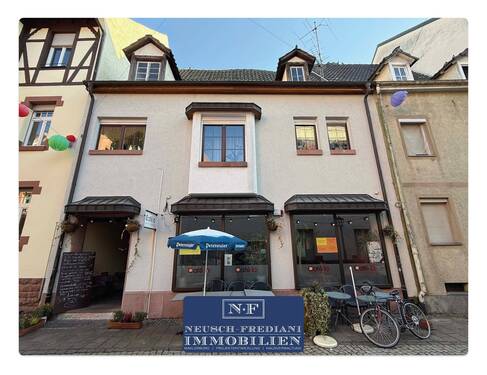 Schlosserstr. 1A - Mehrfamilienhaus, Wohnhaus zum Kaufen in Lahr/Schwarzwald