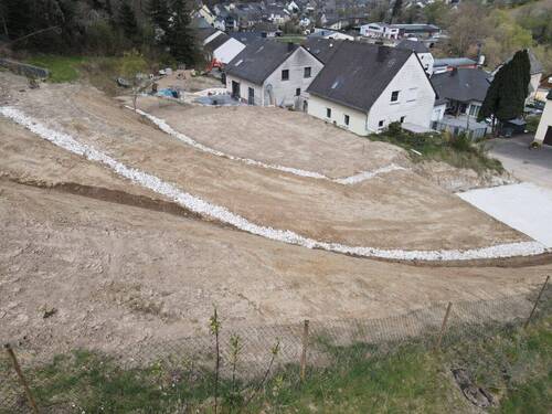 Ansicht - Baugrundstück mit Potenzial – Ideal für Eigenheim oder Investition