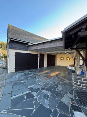 Stellplatz - 9 Zimmer Mehrfamilienhaus, Wohnhaus in Demitz-Thumitz