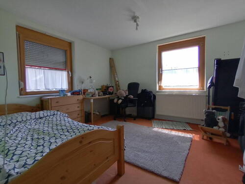 Zimmer 2 OG - 