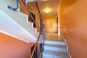 Treppenhaus - 2 Zimmer Etagenwohnung zum Kaufen in Langenzenn