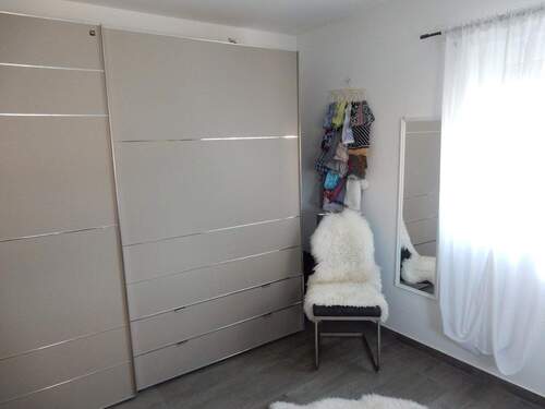 Ankleide-bzw. Kinderzimmer - 