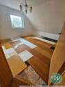 unfertiges Zimmer im DG - 
